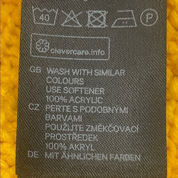 H&M Vibrant Yellow Crew Neck Sweater  Long Sleeve Drop Shoulders Sz M - Picture 8 of 12